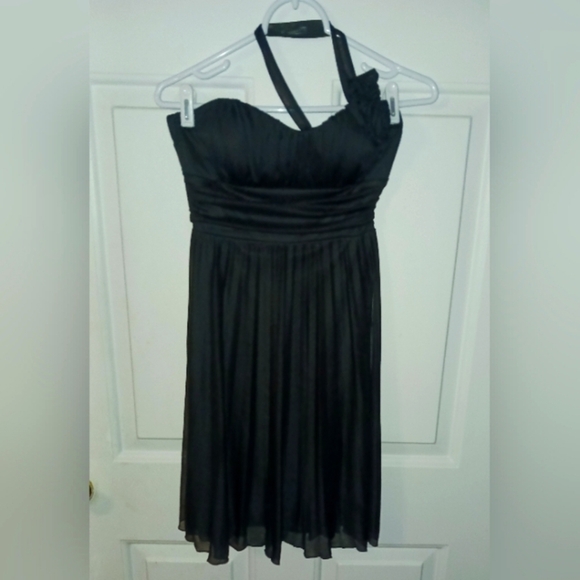 Speechless Black Pleated Dress with rosettes/Sz M - Picture 1 of 4